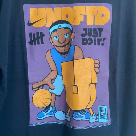 Lebron nike x undefeated collab - Picture 3 of 4